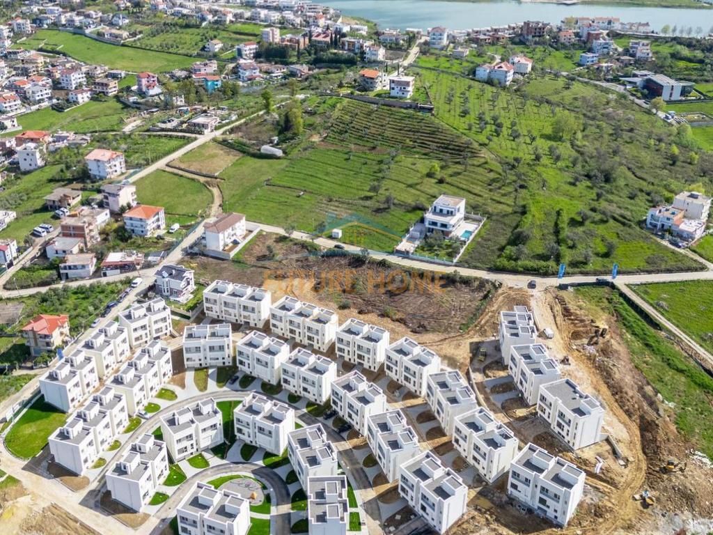 Qera, Vilë+2 Poste Parkimi,Rezidenca ABA,Farkë