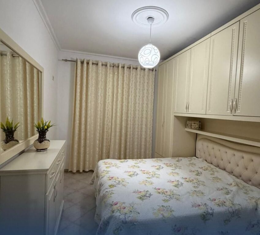 VENDESI APPARTAMENTO 2+1 A YZBERISHT