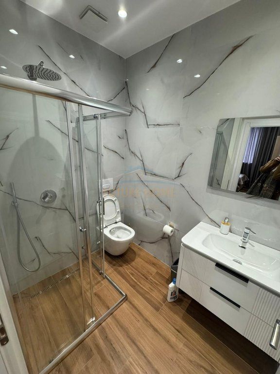 Qera, Apartament 2+1+2, Rruga Mine Peza