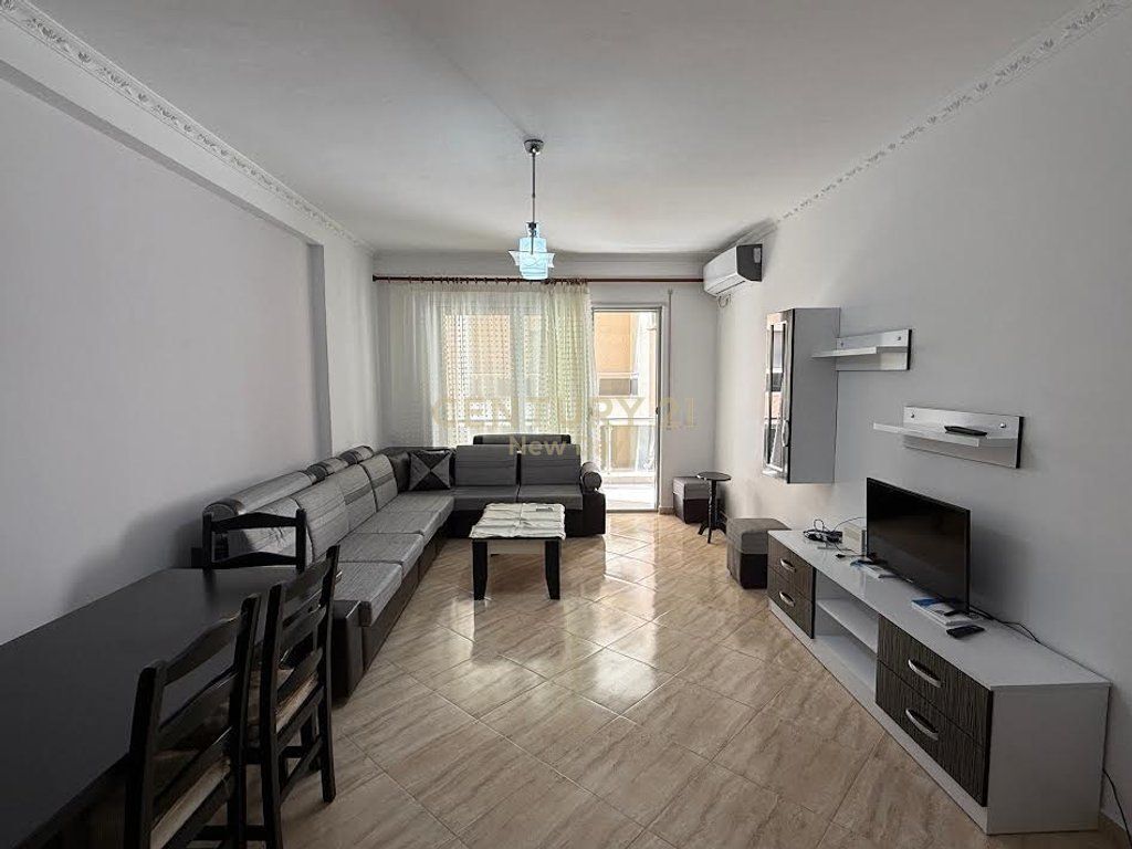 Jepet me qera Apartament 2+1 ne Vollga i mobiluar.