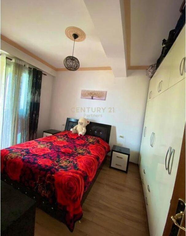 APARTAMENT 2+1 PER SHITJE NE KAMEZ