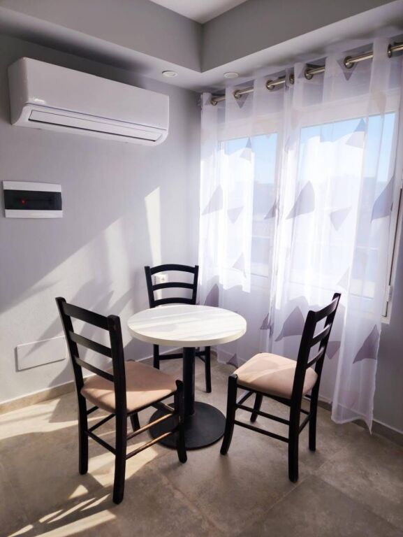 Papafingo me qera,Jordan Misja!