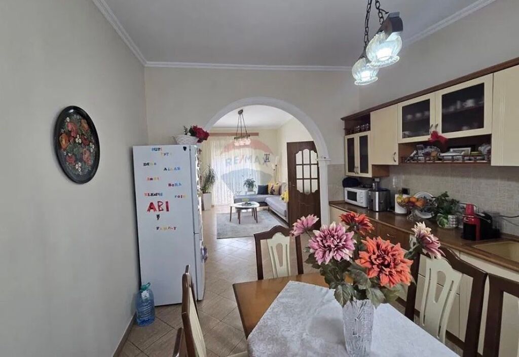 Apartament 3+1 ne shitje, Bllok. ID: 530411001-1328