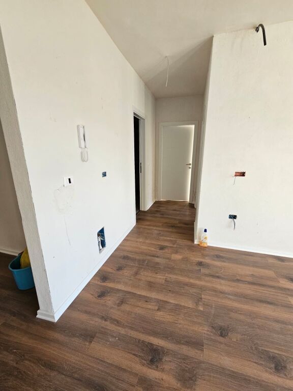 Apartament 2+1+2 per shitje tek Klani !