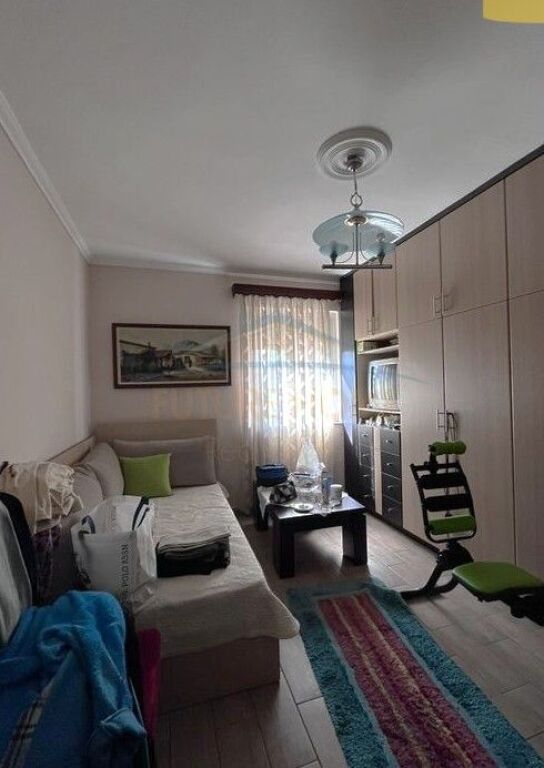 Blerje me kredi - 2+1, PAZARI I RI  (cmimi ne ALL)