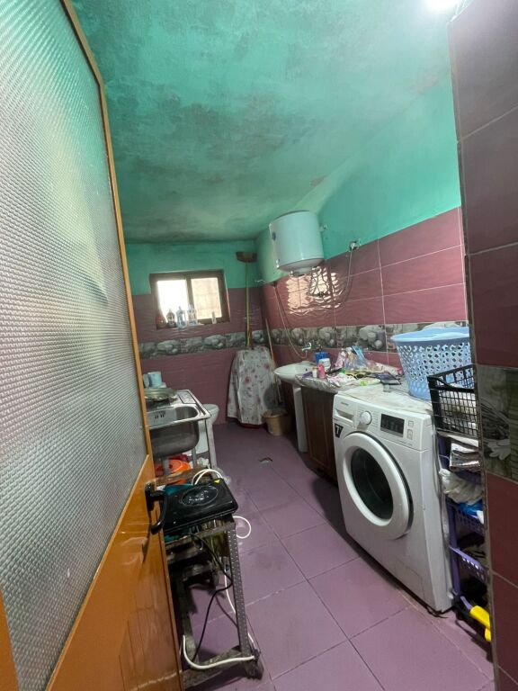 Shitet shtepi private