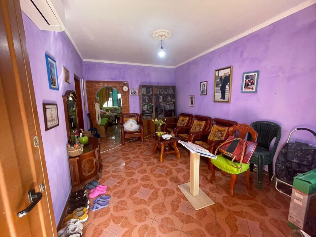 Shitet shtepi private