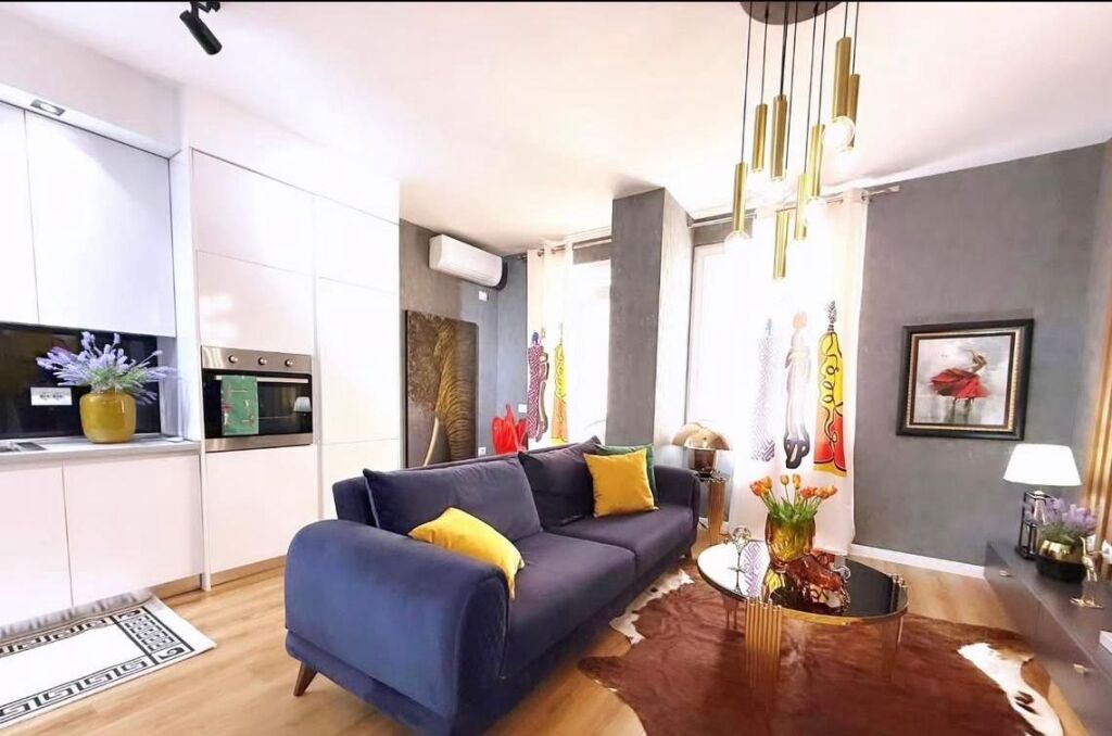 Super Apartament me qira prane 21 dhjetorit.