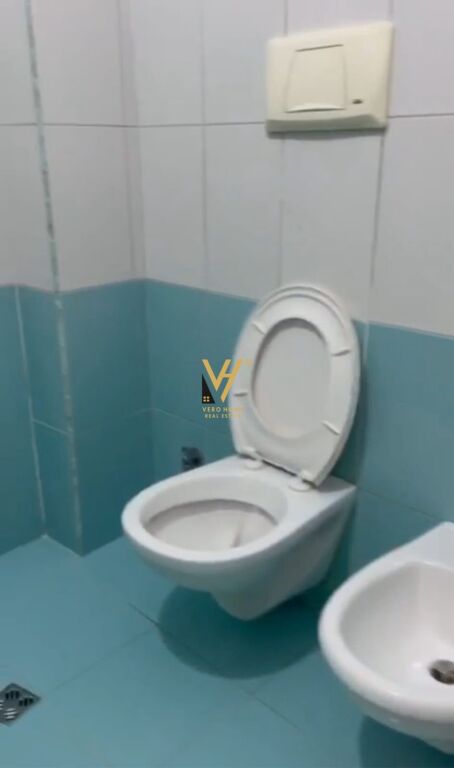 JEPET APARTAMENT 1+1+BLK ME QIRA TE KOPSHTI ZOOLOGJIK 40.000 LEKE