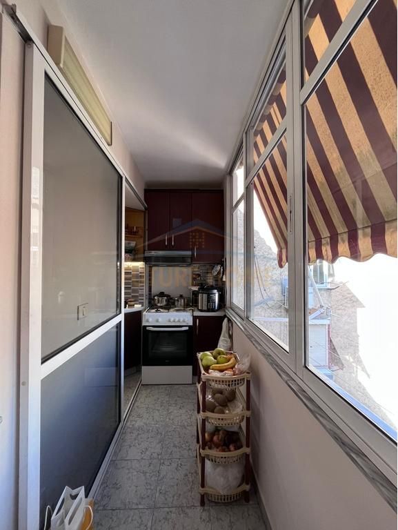 Shitet, Apartament 2+1, Pazari i Ri