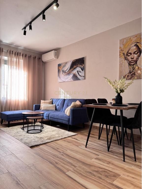 .Apartament 2+1 Me Qira në Qender te Durrësit - 650€ | 73 m²
