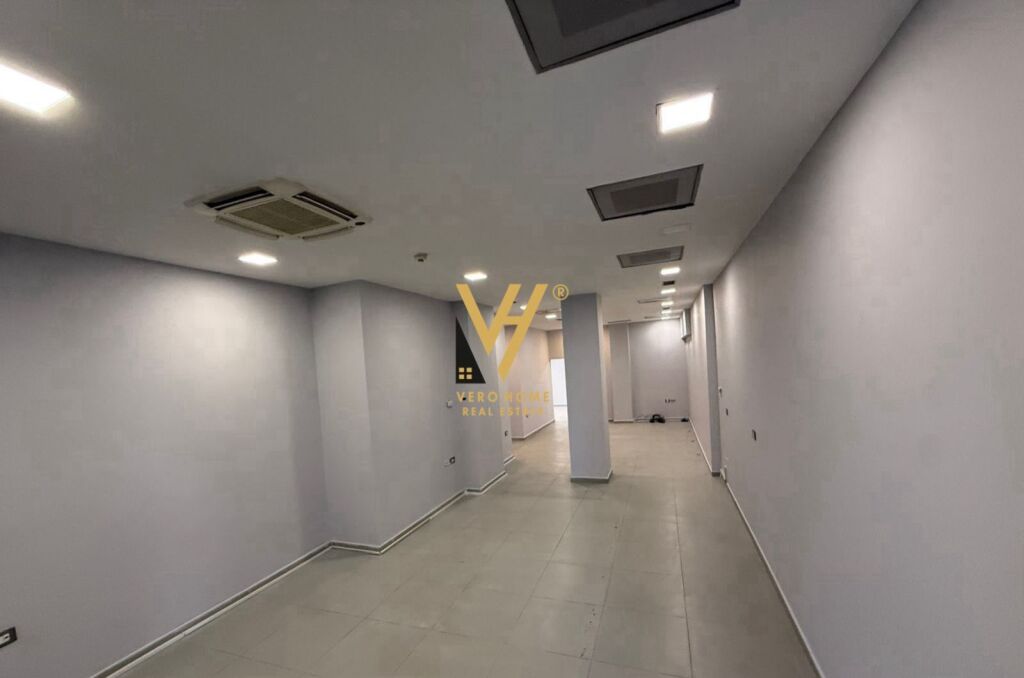 SHITET AMBIENT BIZNESI 916 M2 TE RRUGA E KAVAJES 2.244.200 EURO