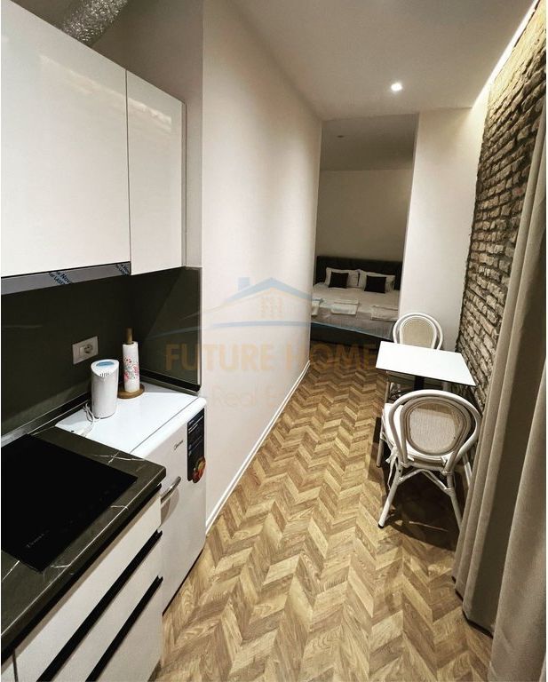 For rent, Apartment 1+1 and 2 Studios, Paris Commune, Tirana..