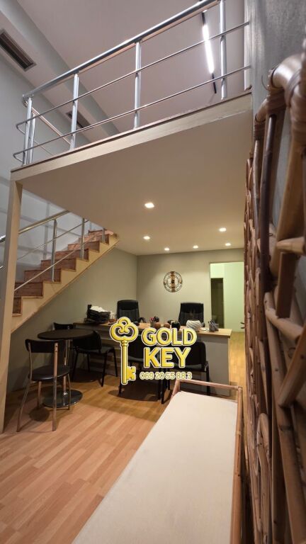 🏢 JEPET ME QIRA AMBIENT KOMERCIAL DUPLEKS NË PLAZH – PRANË PALACE HOTEL 🌊