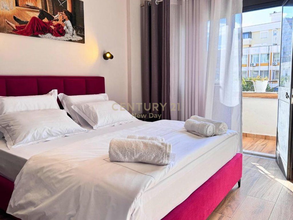 .Apartament 2+1 Me Qira në Qender te Durrësit - 650€ | 73 m²