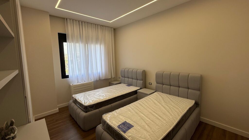 🏡 Jepet me qira Apartament 2+1+2 me 2 poste parkimi – Kodra e Diellit
