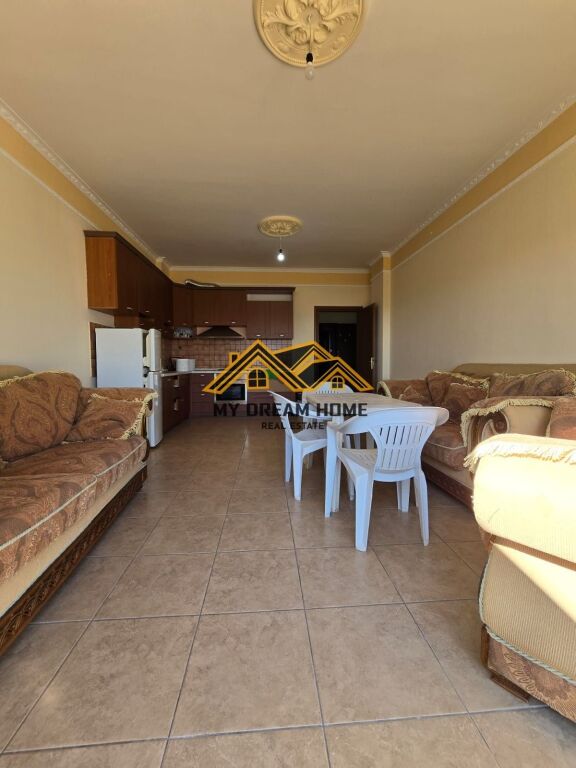 JEPET ME QIRA APARTAMENT 2+1+2 ME PAMJE DETI NE PLAZH,DURRES!