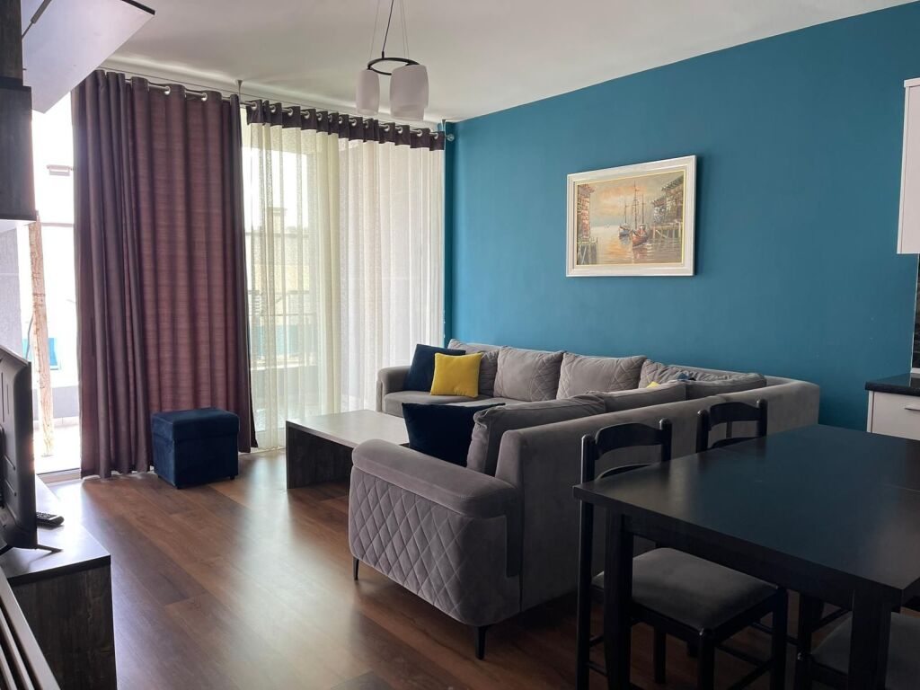 Jepet me qera super apartament 2+1+2 tualete Te Kopshti Zoologjik