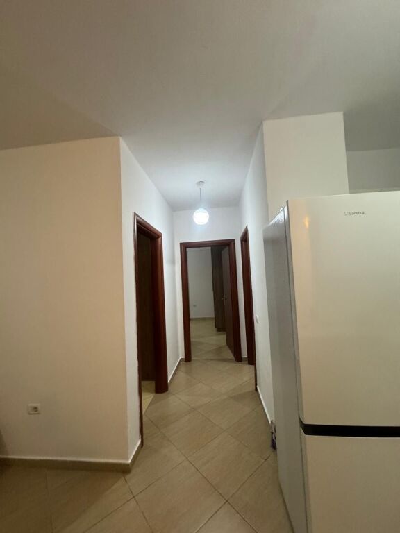 Jepet Me Qera Apartament 2+1+1 Ballkon