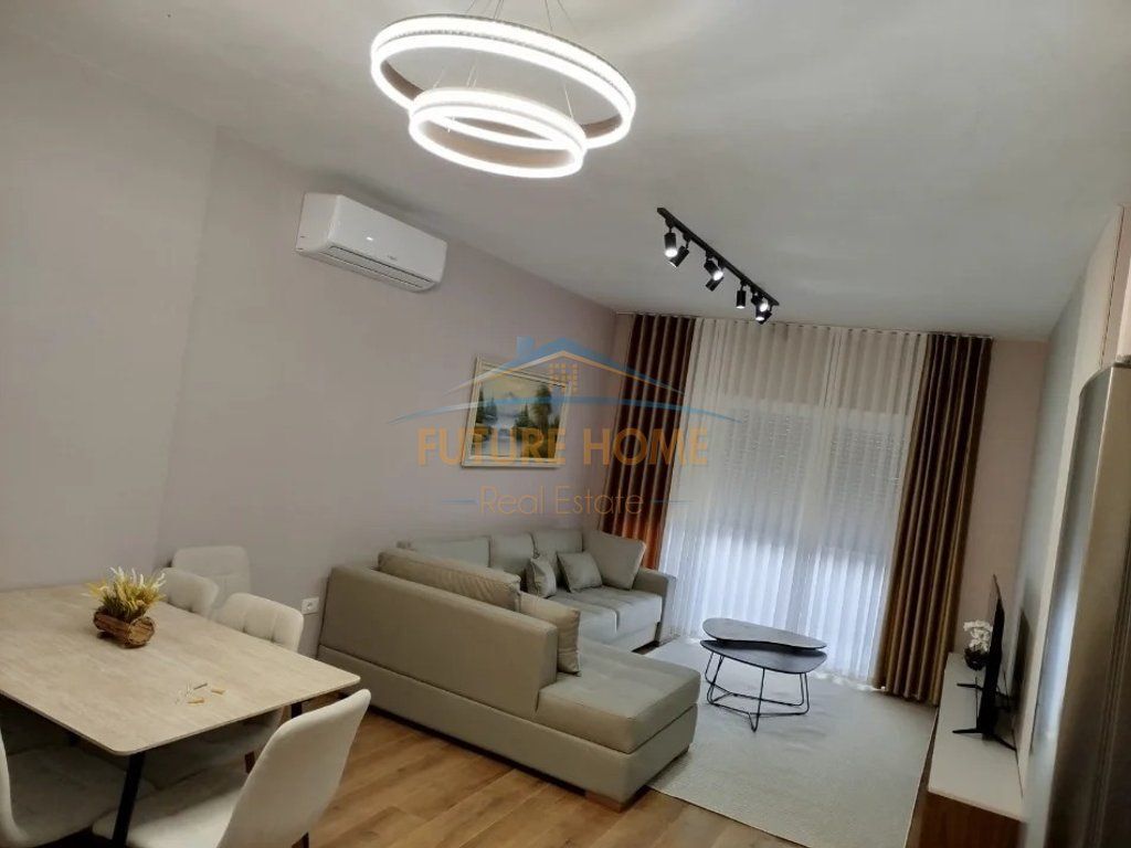 Rent, Apartment 1+1 Red School, Tirana.