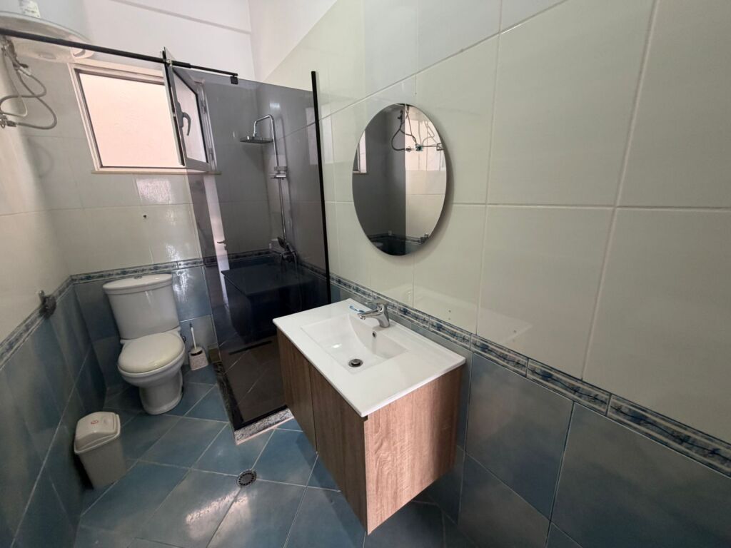 Affittasi 1+1 alle ville tedesche al 2° piano Godine private 400 eu