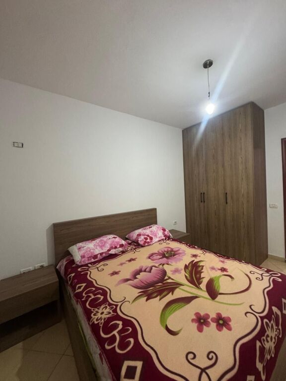 Jepet Me Qera Apartament 2+1+1 Ballkon
