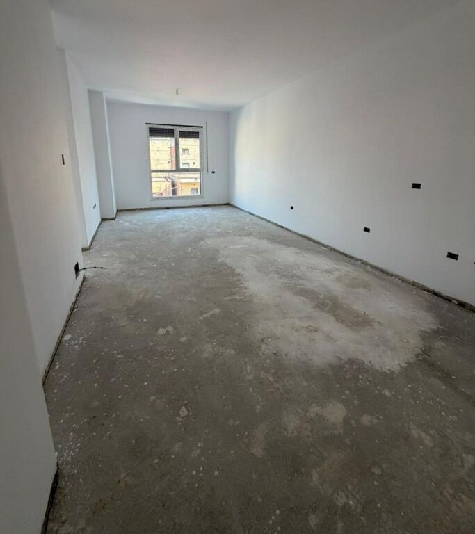 🏡 SHITET APARTAMENT 2+1 – në Ali Demi, pranë Tregu Elektrik