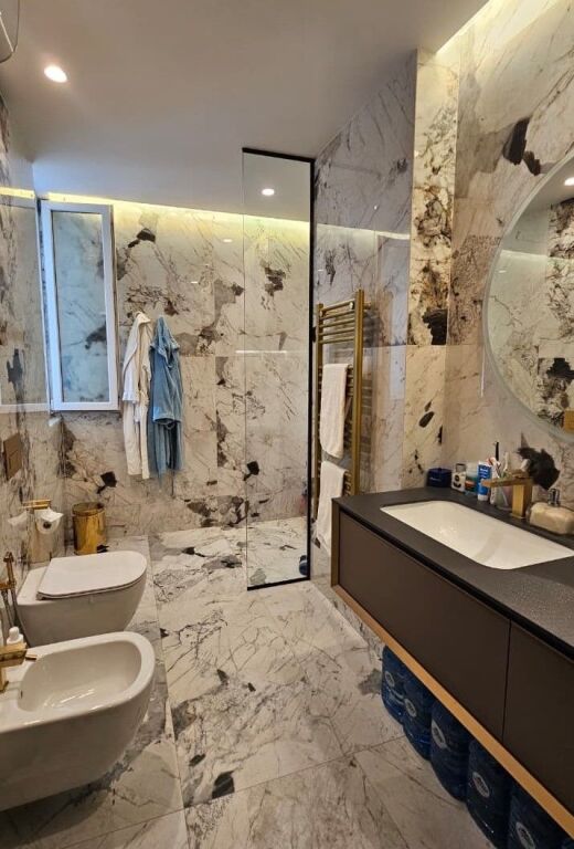 SHITET APARTAMENT 3+1+2 – Kopshti Zoologjik