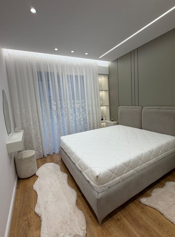 Shitet Apartament 1+1