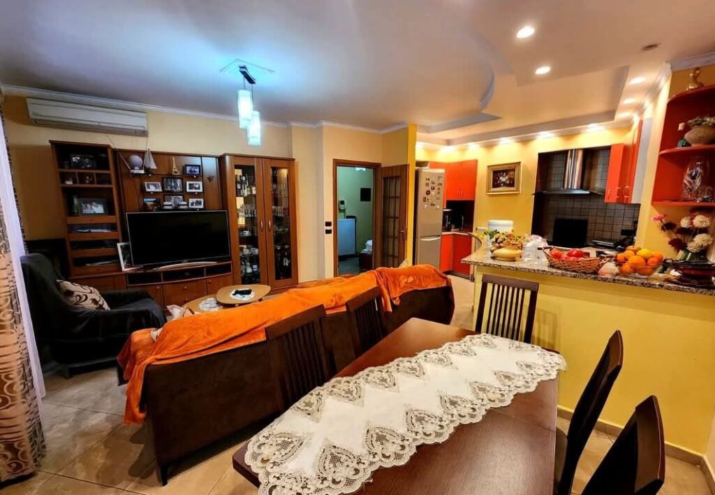 3+1+2 plus 2 garazhe me qira Rr Bogdaneve