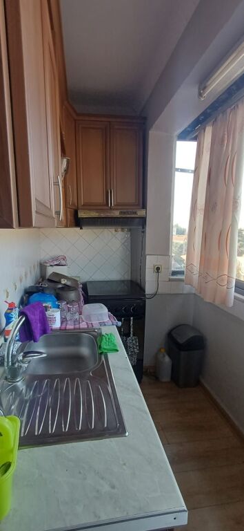 🏢 Shitet Apartament 1+1 – Laprakë