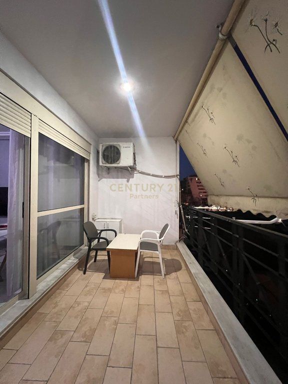 APARTAMENT 1+1 ME POST PARKIMI ME QIRA TEK KOMPLEKSI DELIJORGJI 700 € /Muaj