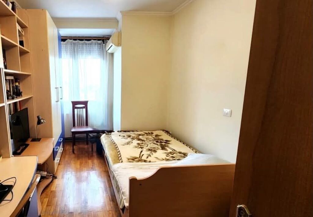 3+1+2 plus 2 garazhe me qira Rr Bogdaneve