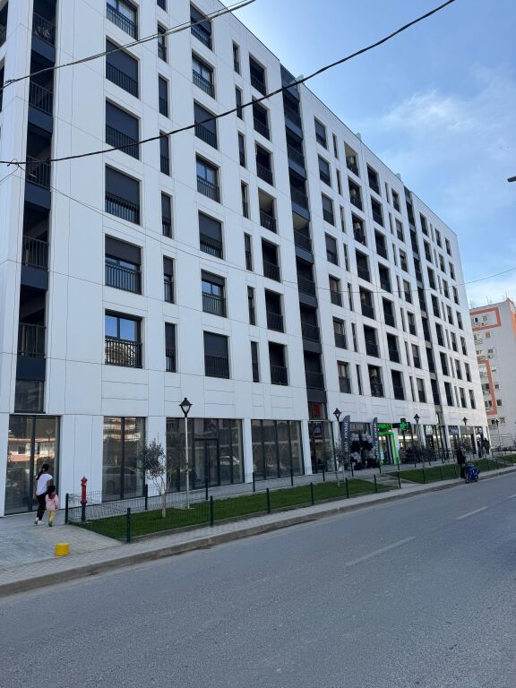 SHITET APARTAMENT 3+1+2 –📍 Bulevardi i Ri (Fillimi), 🏢Rezidenca Elbavo