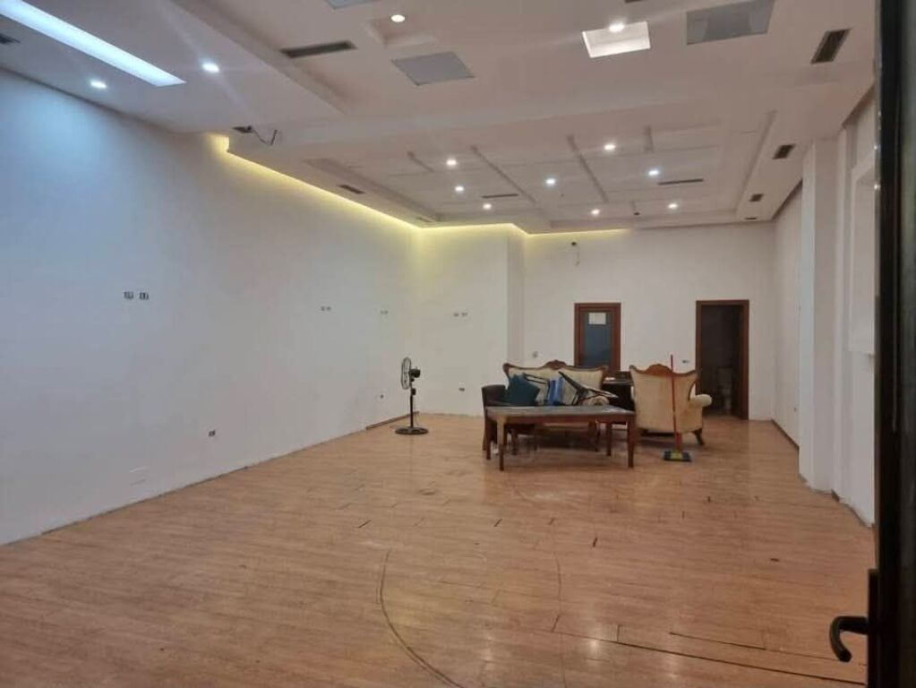 JEPET ME QERA DYQAN 80 M2 - Kthesa e Kamzes