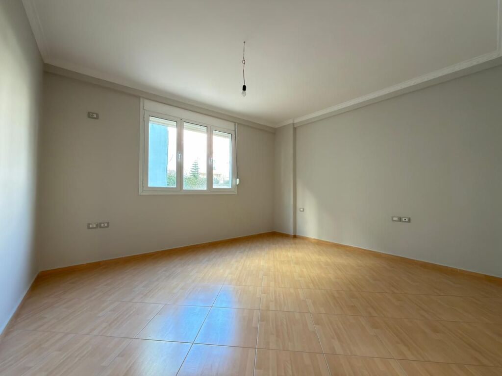 Opportunity Te kalaja 1+1 with garage 120,000