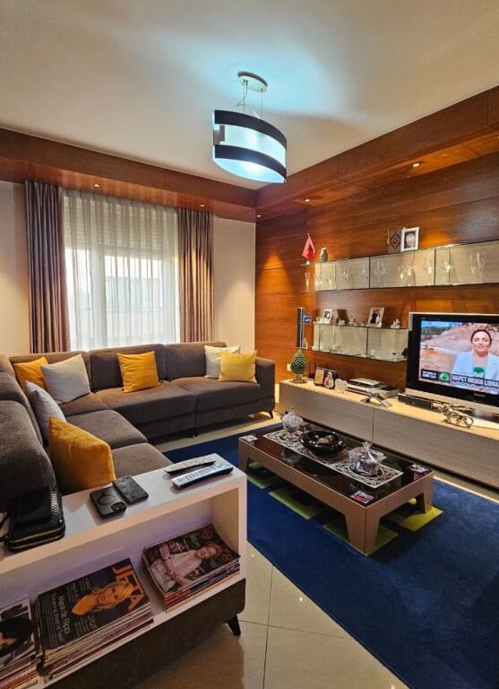 SHITET APARTAMENT 3+1+2 – Kopshti Zoologjik