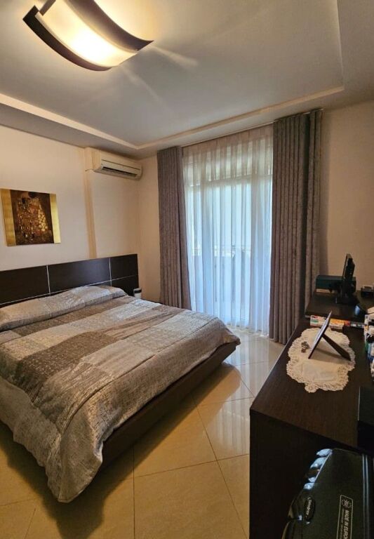 SHITET APARTAMENT 3+1+2 – Kopshti Zoologjik