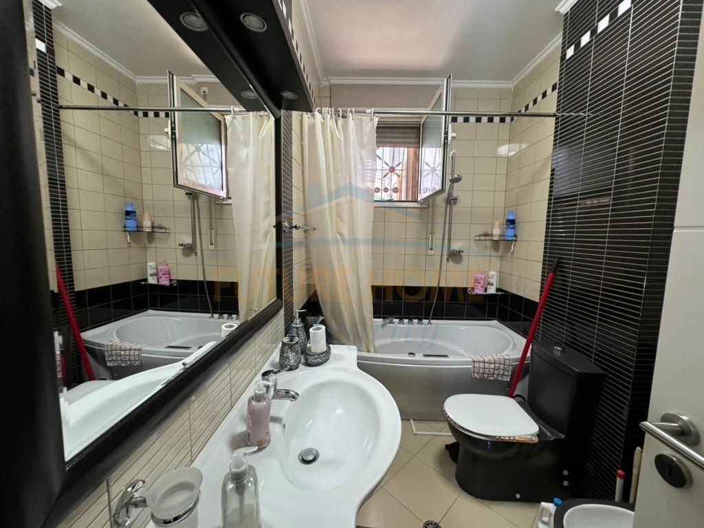 Qera, Apartament 2+1, Ish Tregu Elektrik, Tiranë.