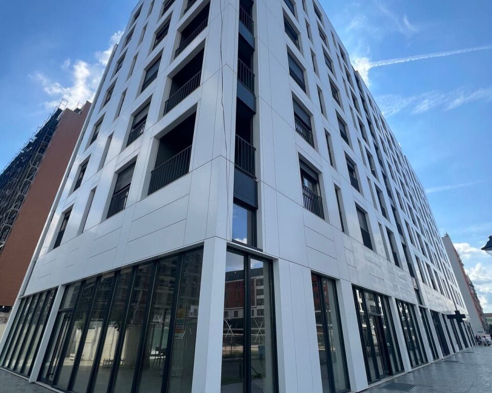 SHITET APARTAMENT 3+1+2 –📍 Bulevardi i Ri (Fillimi), 🏢Rezidenca Elbavo