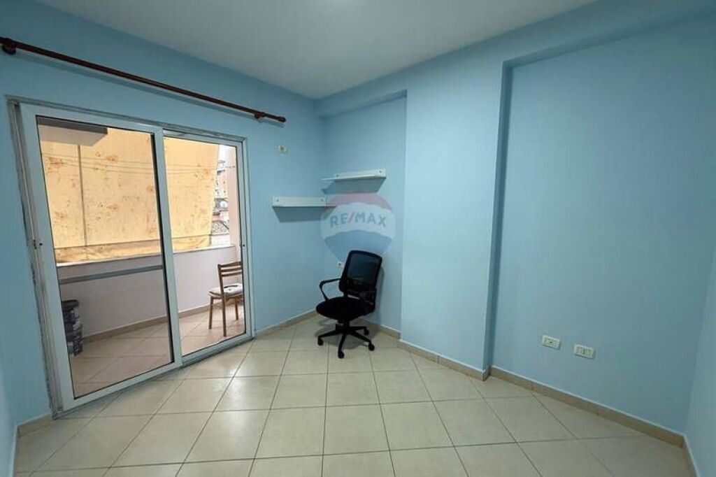 appartamento 2+1 in via Dibra