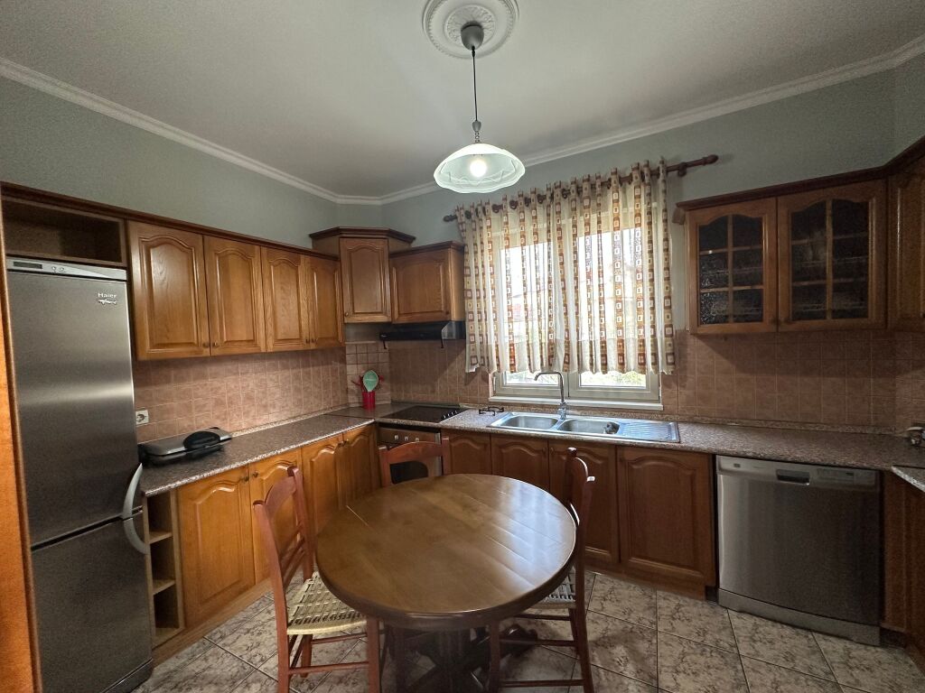 Vile Private me Qira Ali Dem