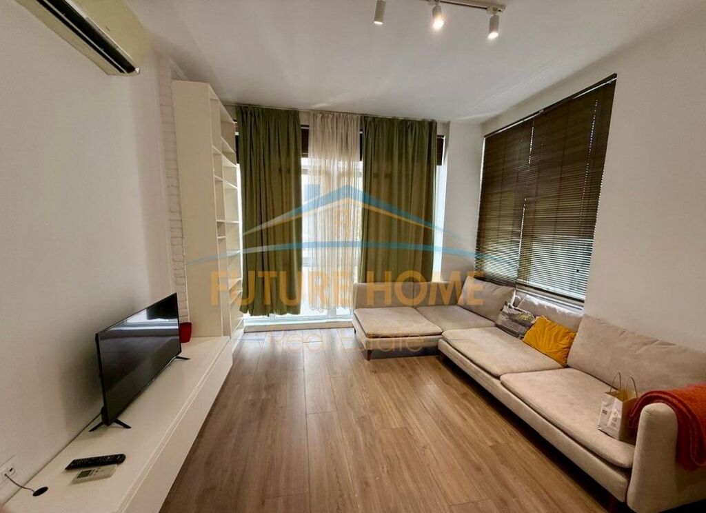 Qira, Apartament 1+1, Komuna e Parisit