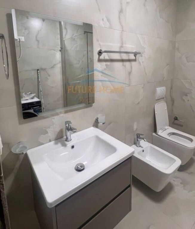 Affitto, Appartamento 2+1, Nuovo Mercato, Tirana.