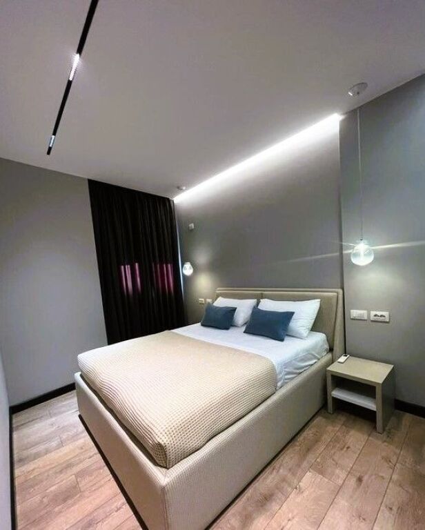 Apartament 2+1+post parkimi prane qendres, Rr. Barrikadave!