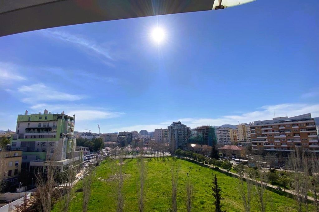 APARTAMENT LUKSOZ ME QIRA 2+1+2+DEPO+POST PARKIMI TEK STADIUMI DINAMO