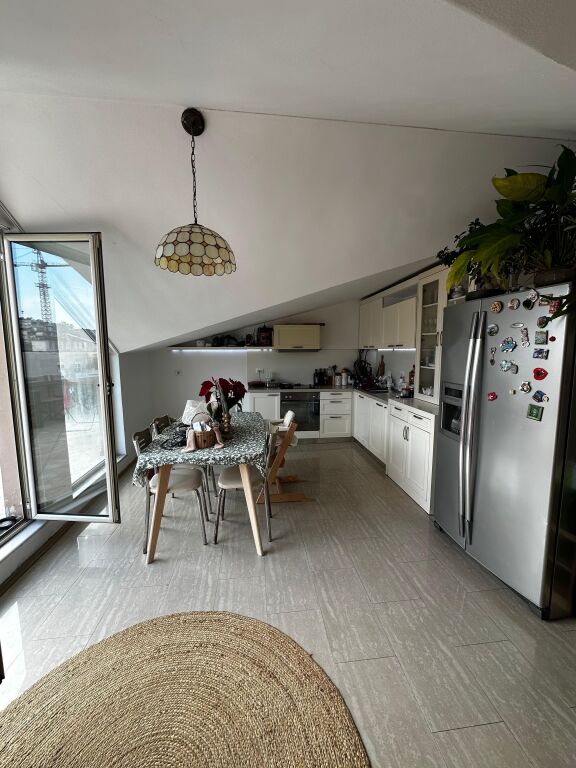 Apartament në shitje