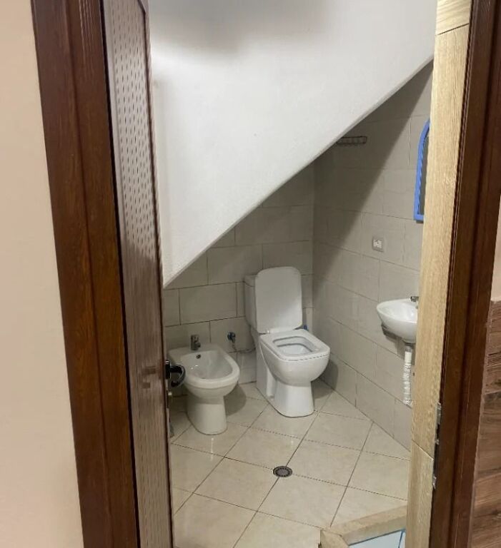 Qera | Shtëpi private 1 + 1 | Spitali Amerikan 2 | 350 €/muaj