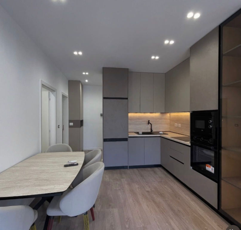 🏡 Apartament 2+1 me Qira – Zogu i Zi    