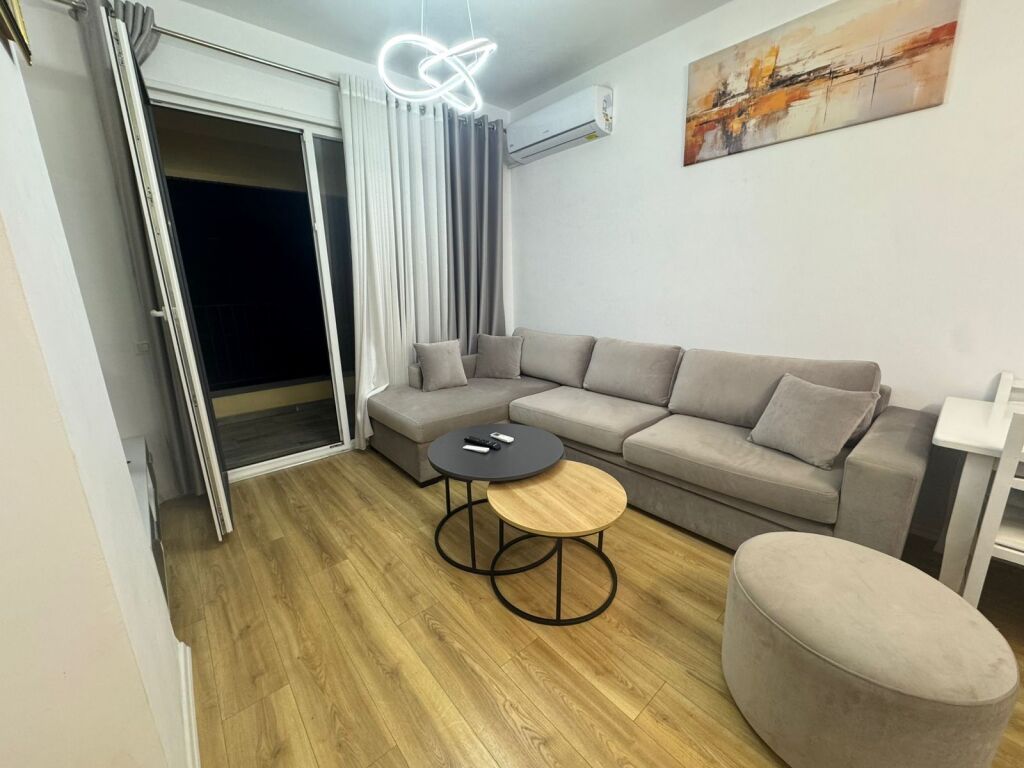 Apartament 1+1, Ish Fusha Aviacionit!